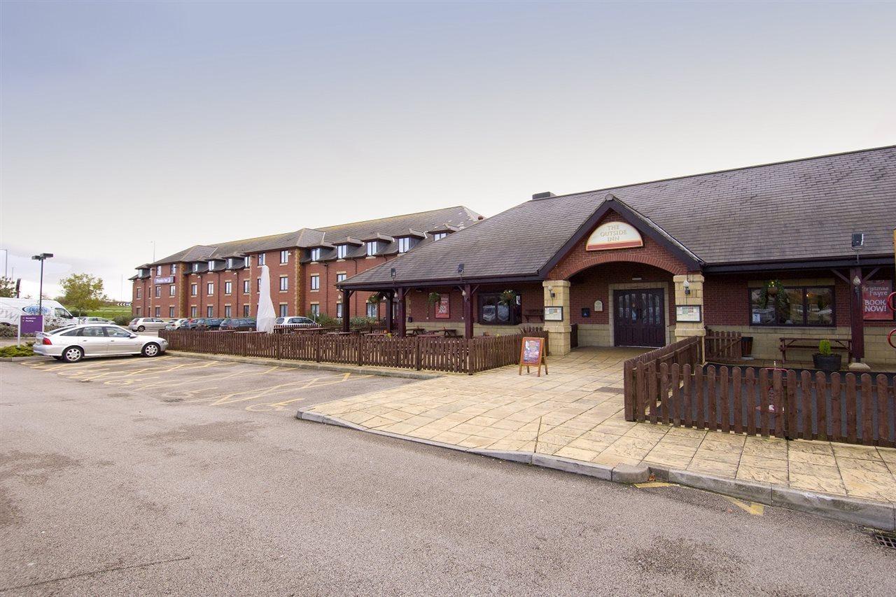 Premier Inn Blackpool East Dış mekan fotoğraf